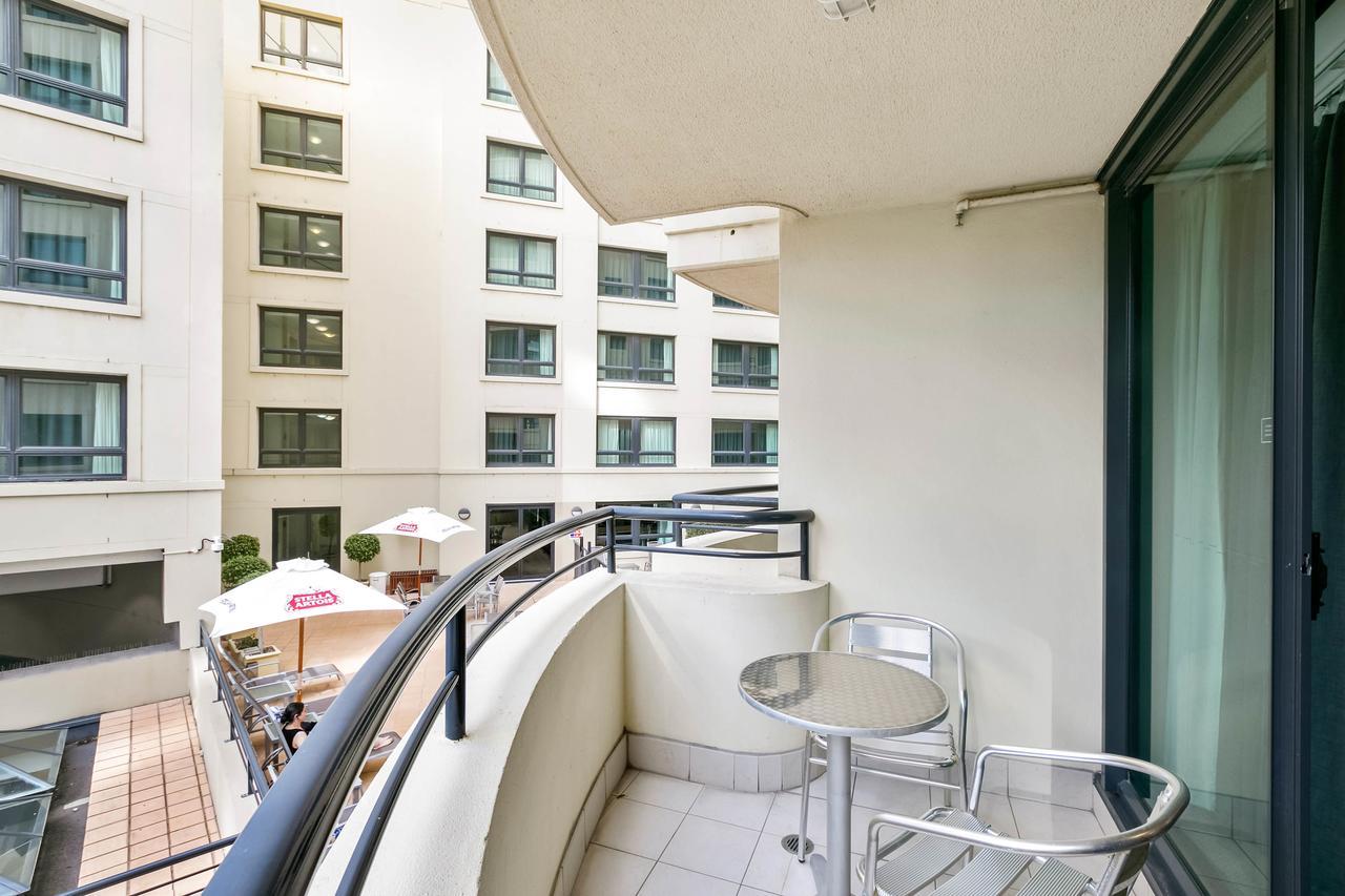 Mantra Parramatta Aparthotel Sydney Ngoại thất bức ảnh